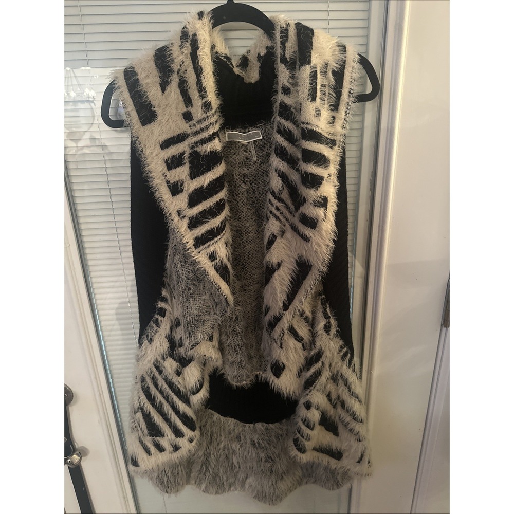 1X  Multicolor Women's Soft And Cozy Vest Jacket NWOT